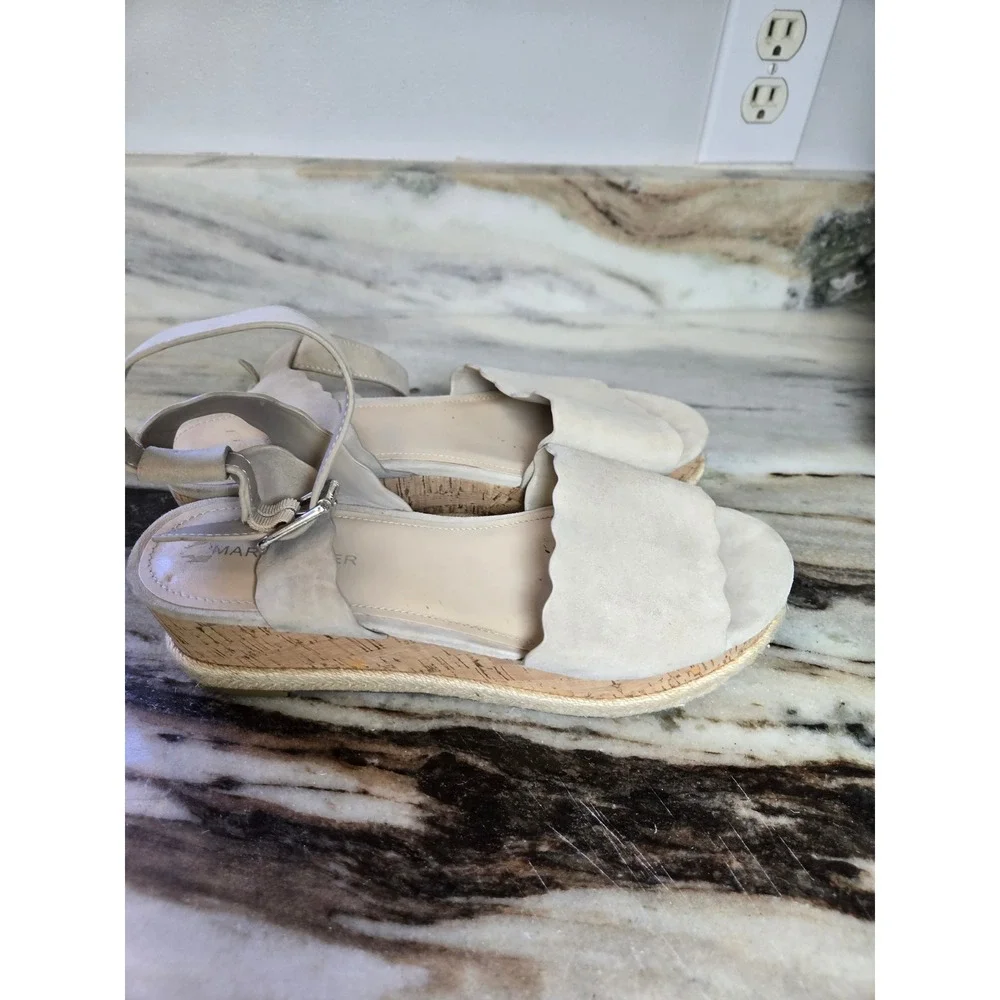 Marc Fisher MFFAITFUL Cream Suede Scalloped Espadrille Cork Wedge Sandals 8.5M